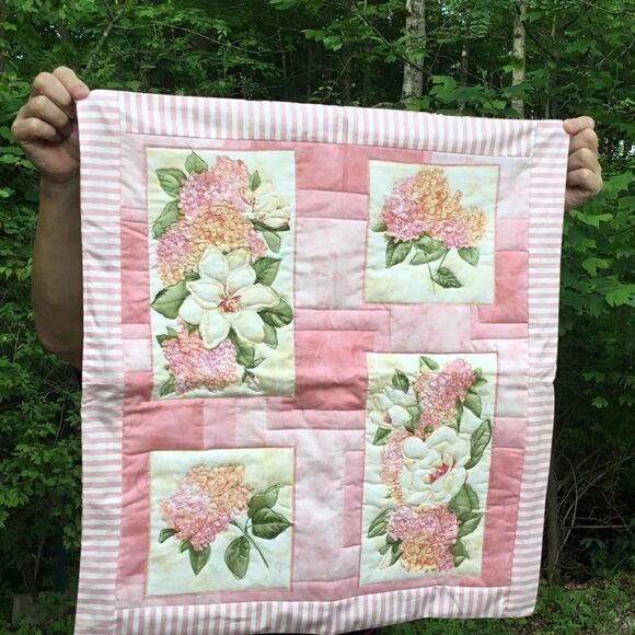 NWT Hand Crafted Quilted Wall Hanging/Runner - Picture 5 of 12